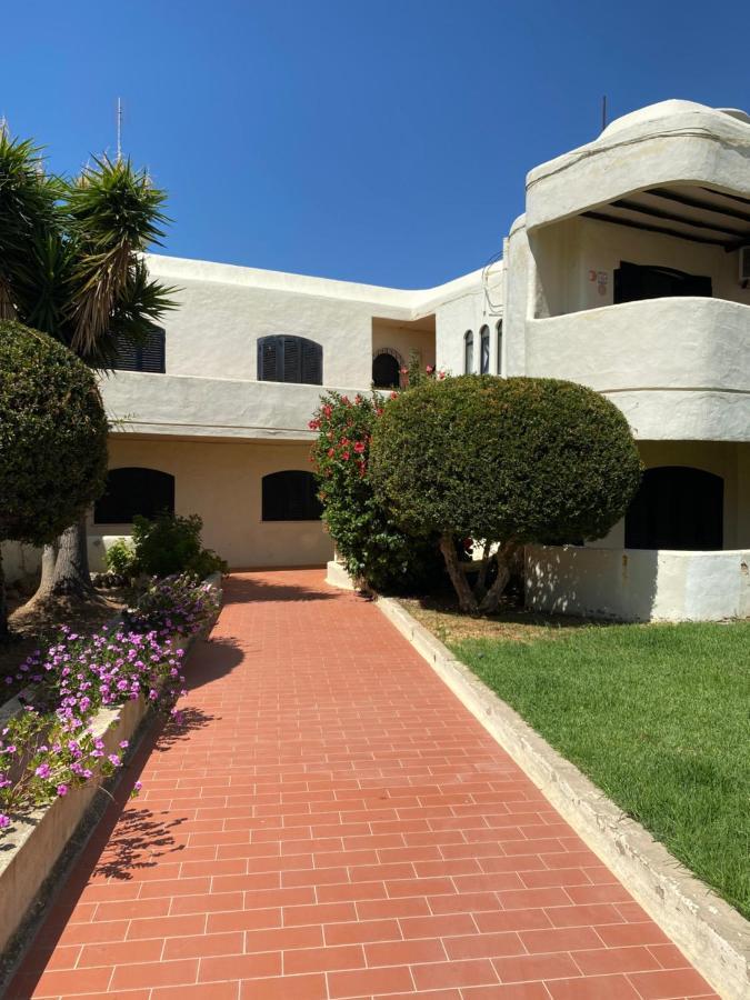 Peaceful & Spacious Apt With Parking & Queen Bed Carvoeiro  Eksteriør bilde