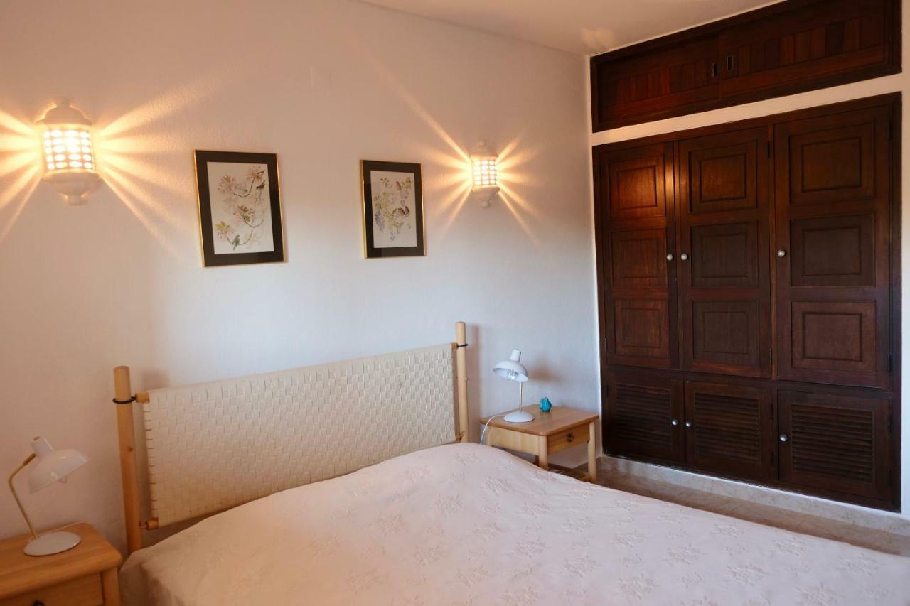 Peaceful & Spacious Apt With Parking & Queen Bed Carvoeiro  Eksteriør bilde